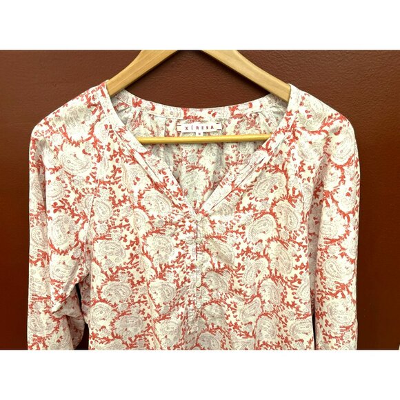 Xirena Women's Red Purple Button Up Tunic Style Paisley Printed Blouse Medium - Picture 3 of 8